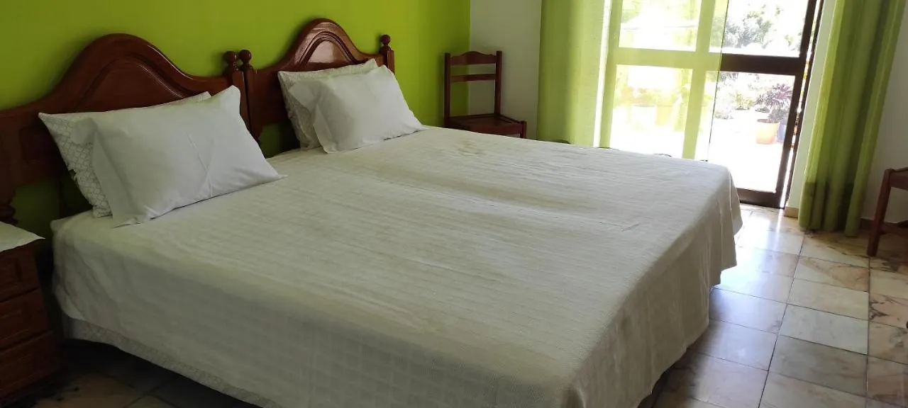 Guest house Vivenda Familia Pedro Hotel Vila do Bispo